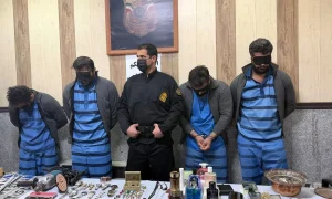 سارقان مسلح