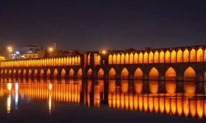 سی و سه پل