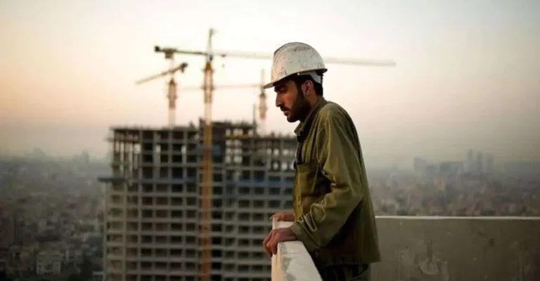 نقدی بر اظهارات اخیر معاون وزیر راه؛ زمان انتظار خانه دار شدن ۱۰۴ سال رسیده است!